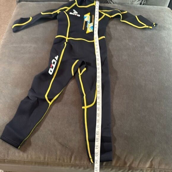 Kids Unisex Full Body Wetsuit 2.5mm Neoprene Size XXS NEW - Picture 3 of 11